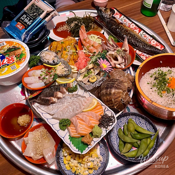 Various Sashimi Dishes